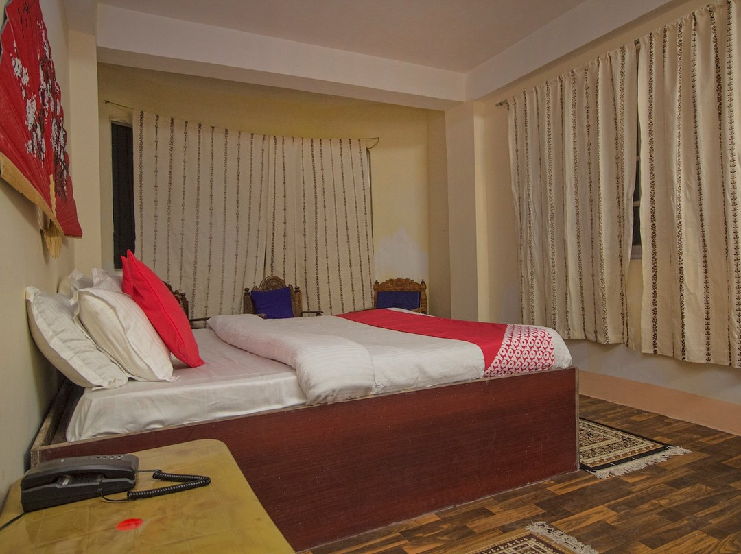 卫兰马别墅酒店主图