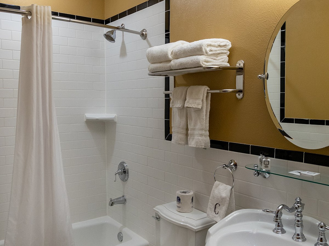 The Calvert Hotel主图