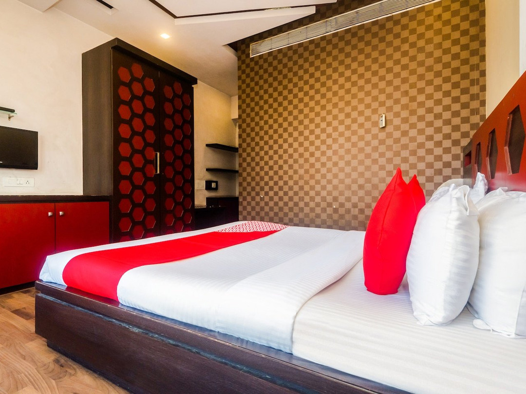 OYO 5699 Hotel Monarch Boutique主图