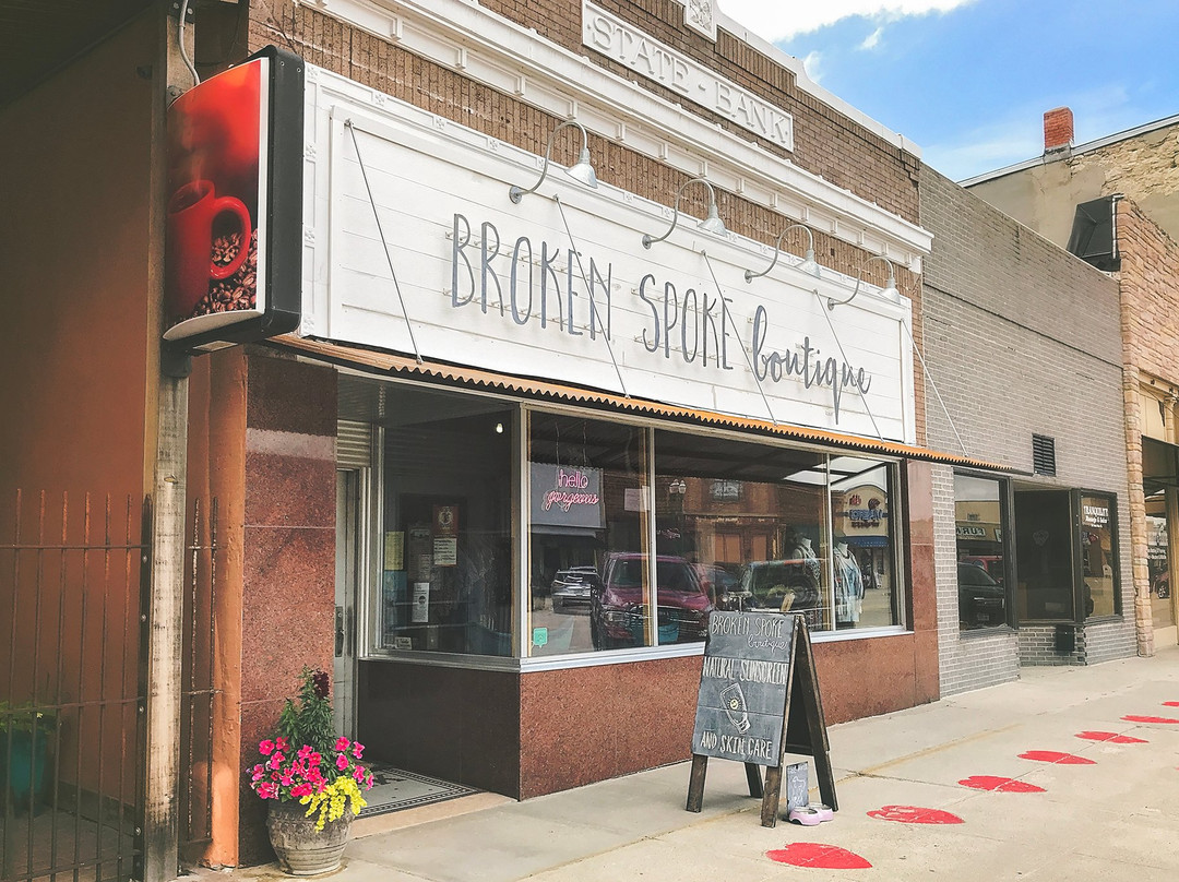 Broken Spoke Boutique景点图片