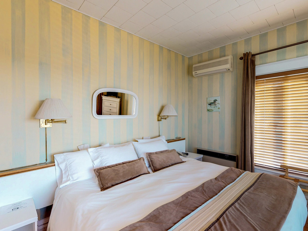 Aquamer Thalasso-Spa-Carleton-sur-Mer必去景点