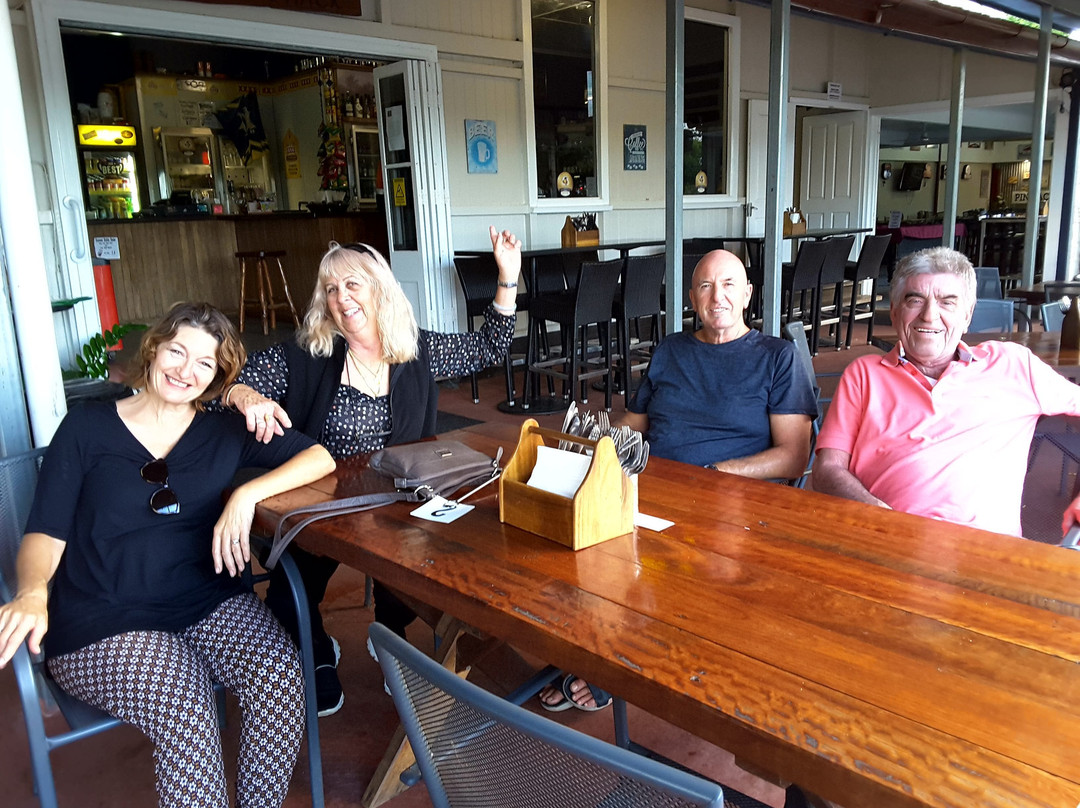 Pinnacle Hotel主图