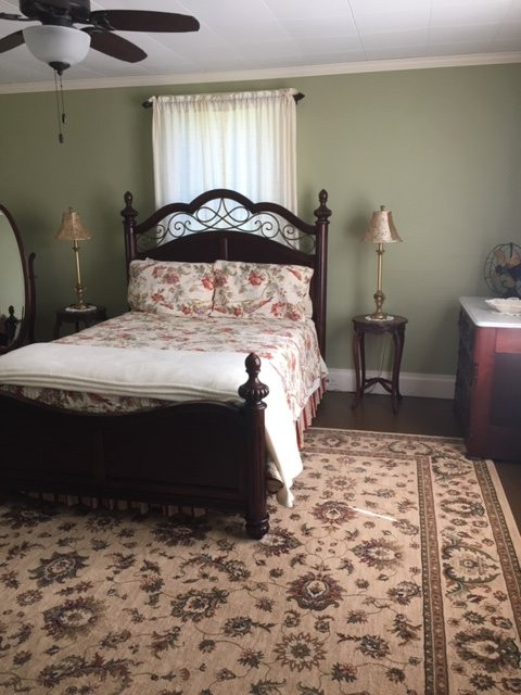 River Edge Bed and Breakfast & Gathering Place主图