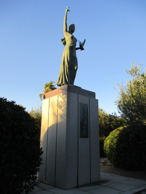 Goddess of Olive Statue景点图片