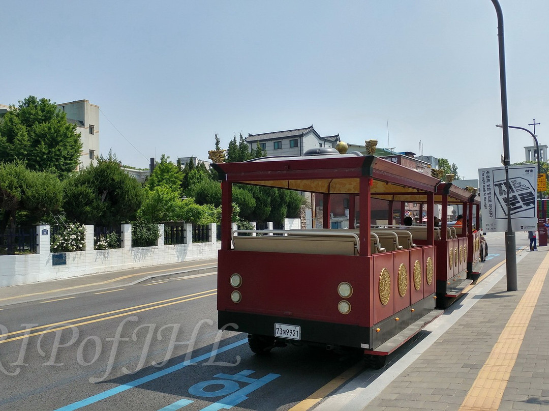 Hwaseong Fortress Tourist Trolley-水原市必去景点