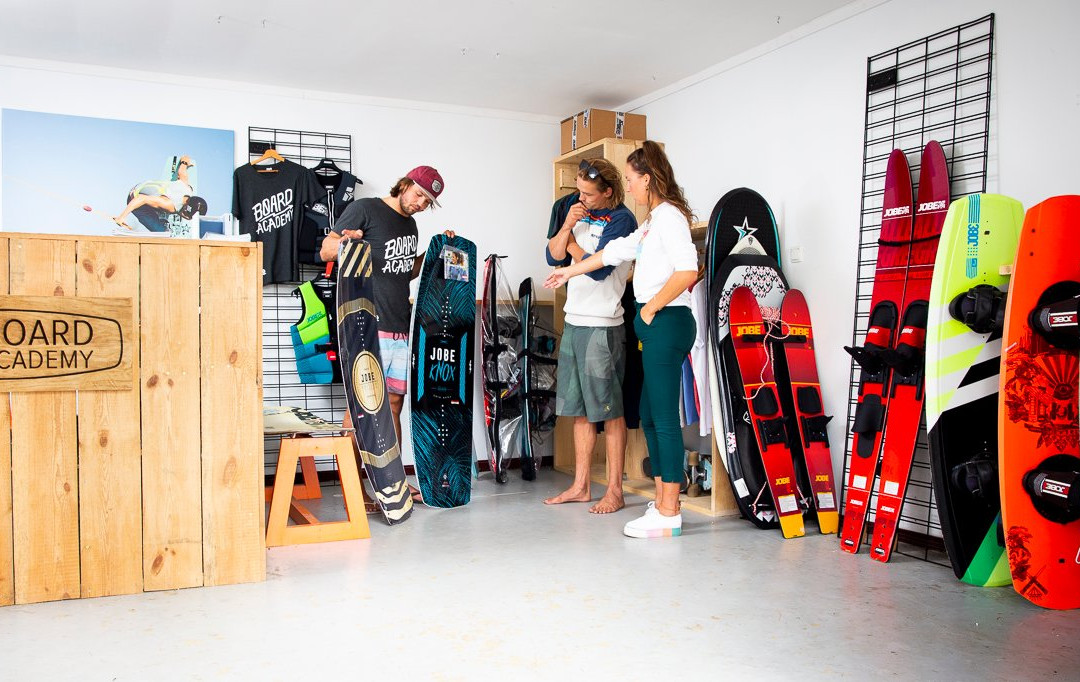 Board Academy景点图片