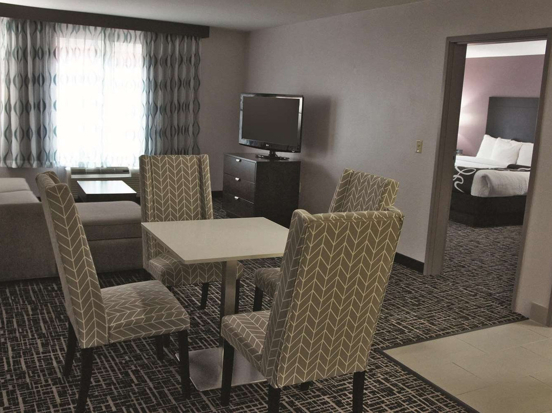 La Quinta Inn & Suites by Wyndham Russellville主图