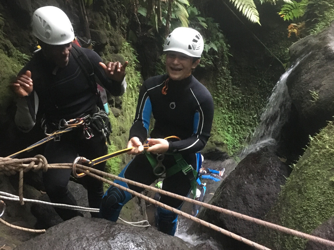 Vert-evad Canyoning-Fonds Saint Denis必去景点