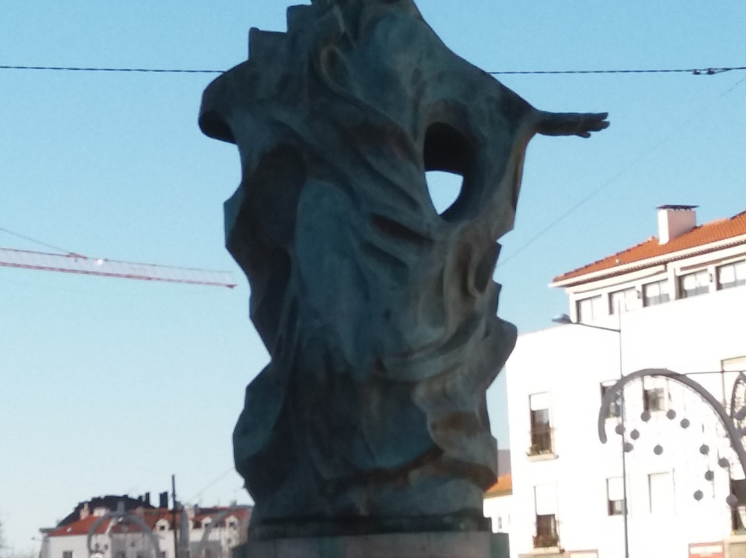 Estatua Princesa Santa Joana景点图片