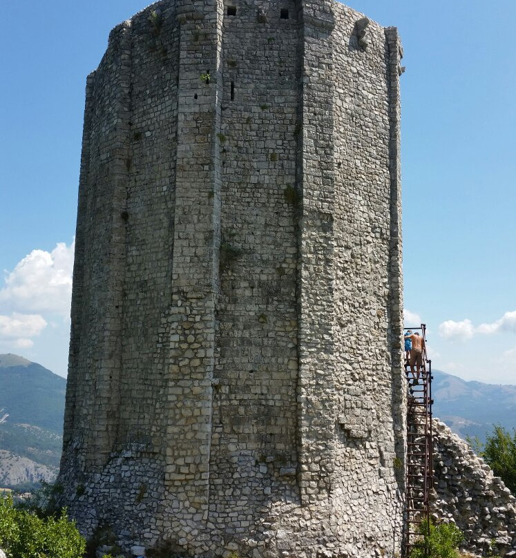 Sentiero Leonessa-Torre Angioina景点图片