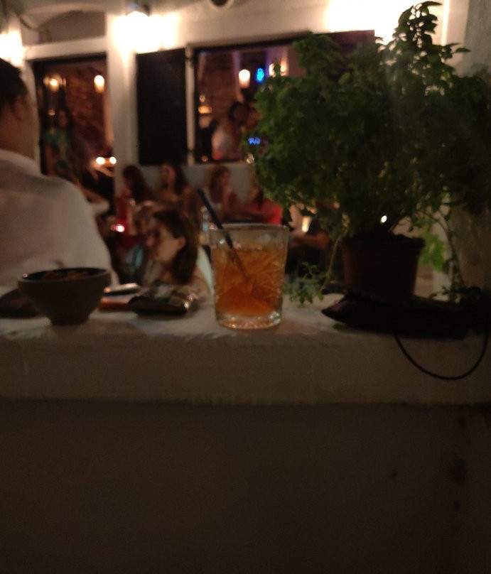 Valsamo Cocktail Bar-埃欧斯岛必去景点