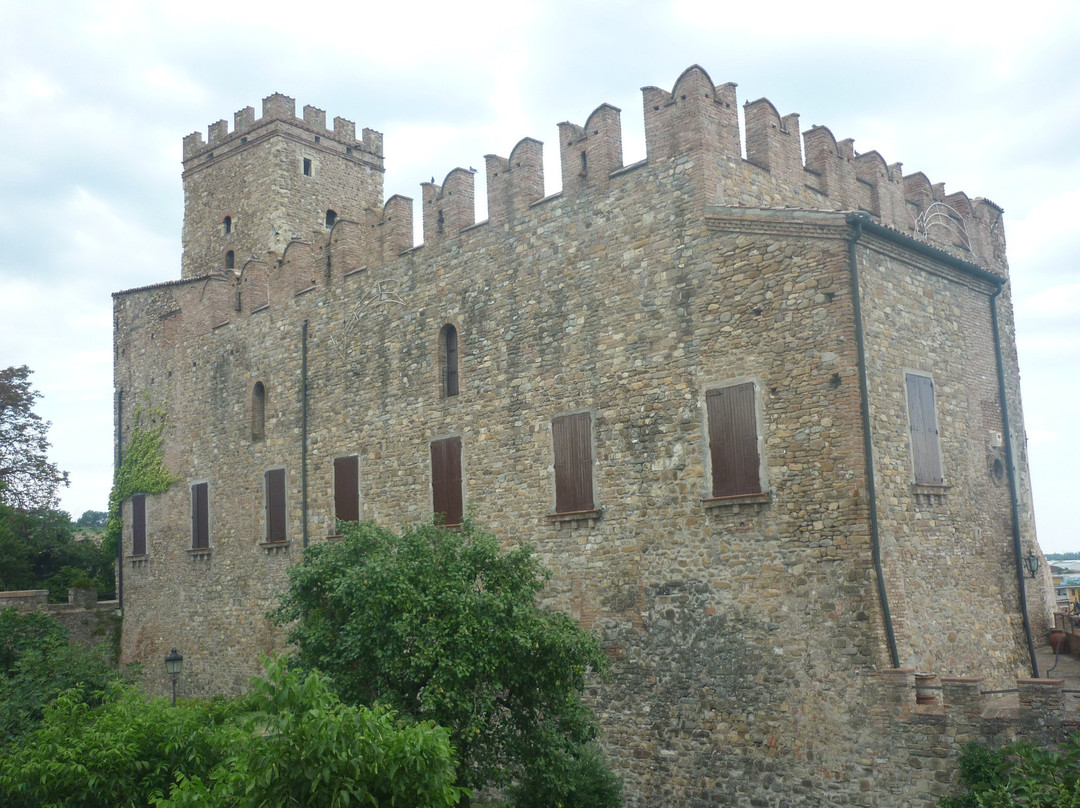 Castello-Castellarano必去景点