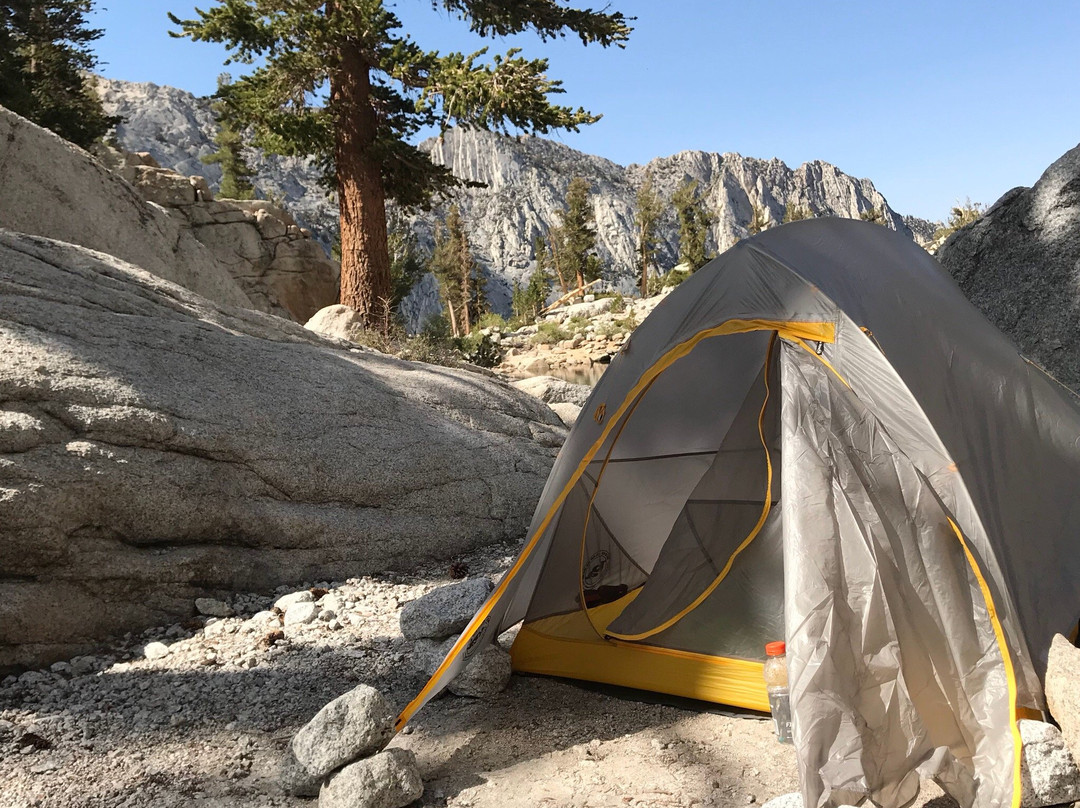 Lone Pine Lake-隆派恩必去景点
