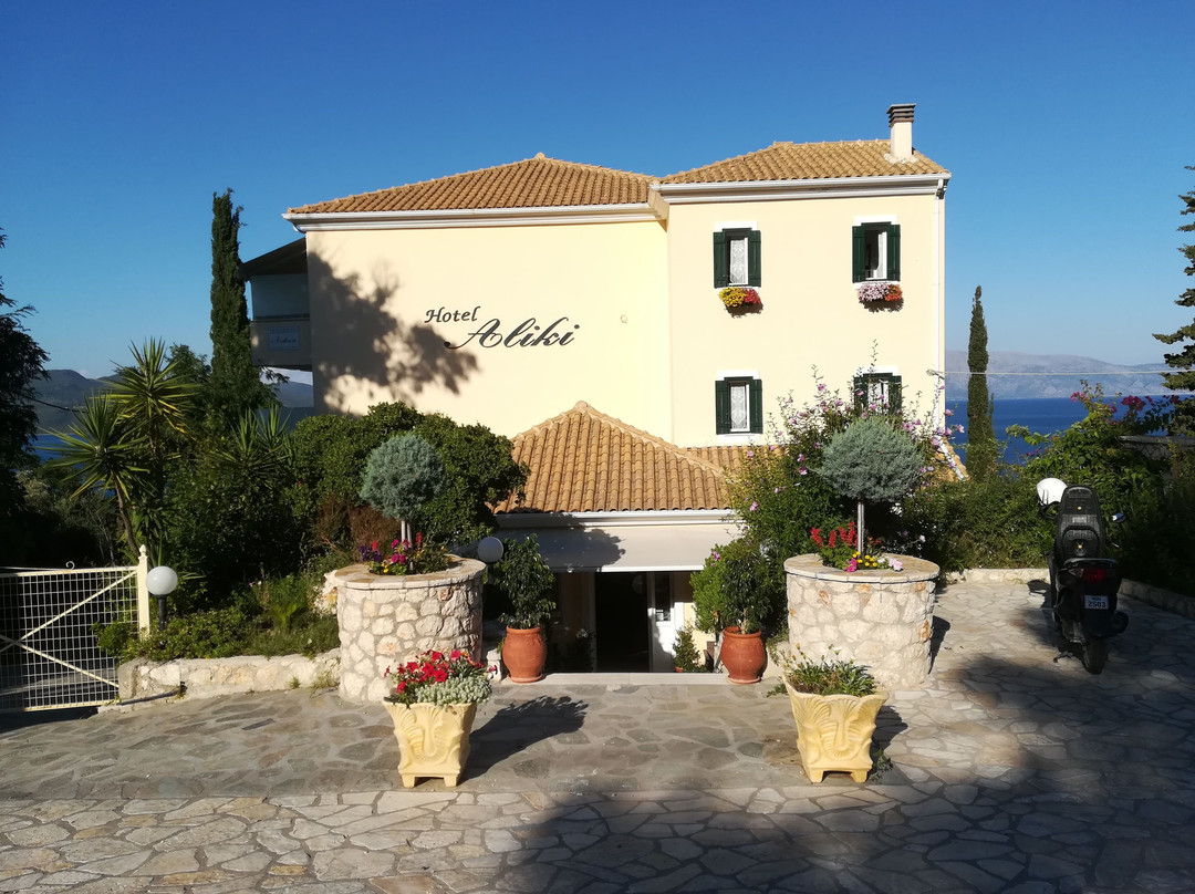 Aliki Hotel主图