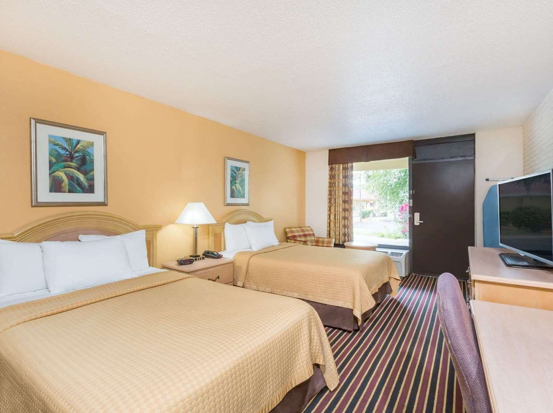 Red Roof Inn Lenoir主图