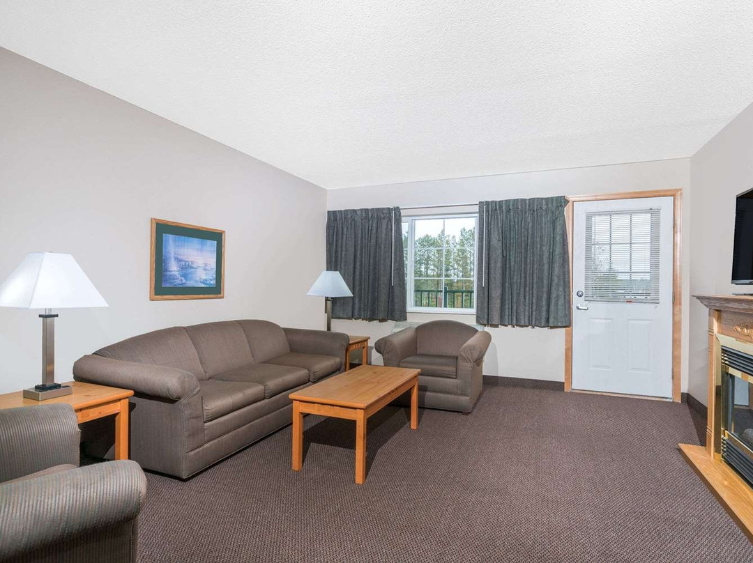 Baymont by Wyndham Baxter/Brainerd Area主图