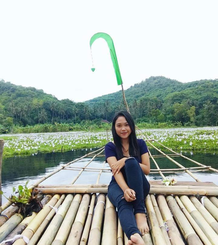 Lake Yeh Malet景点图片
