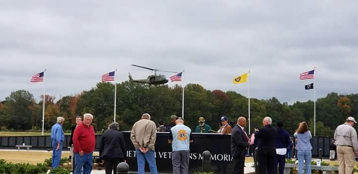 Vietnam Memorial Replica Wall景点图片