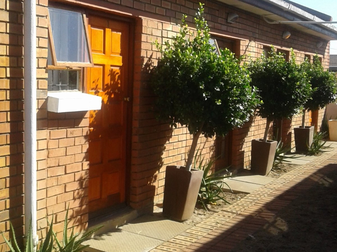 One One Guest House Kuils River主图