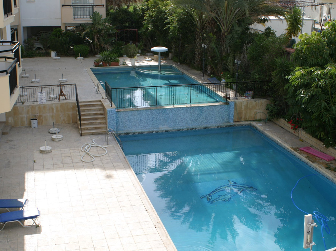 Mariela Hotel Apartments主图