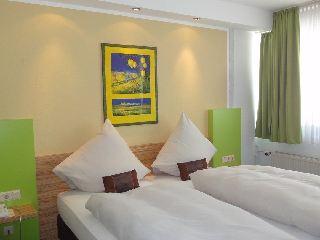 施彻德伯格酒店主图