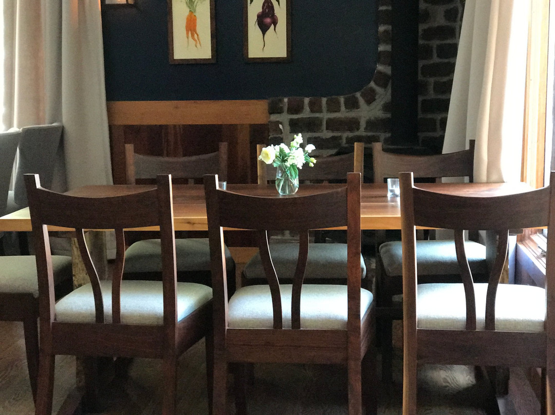 Sedgwick餐馆和美食-Elderslie Restaurant and Market