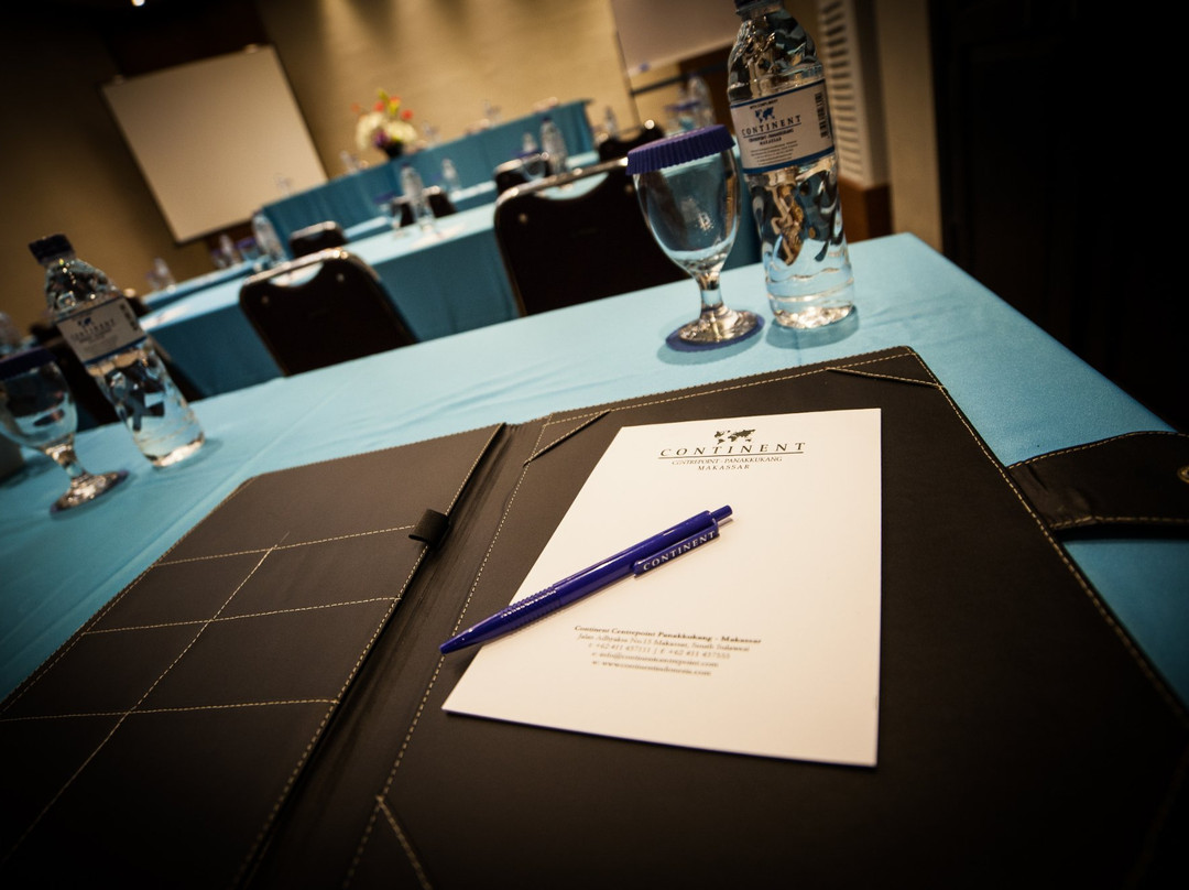 Continent Centrepoint Hotel主图