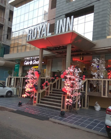 Royal Inn Hotel主图