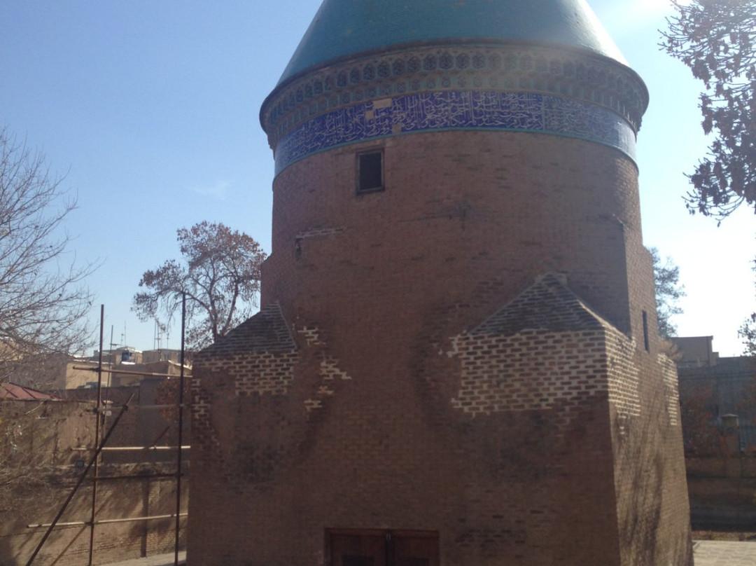 Tomb Hamdullah Mostofi景点图片