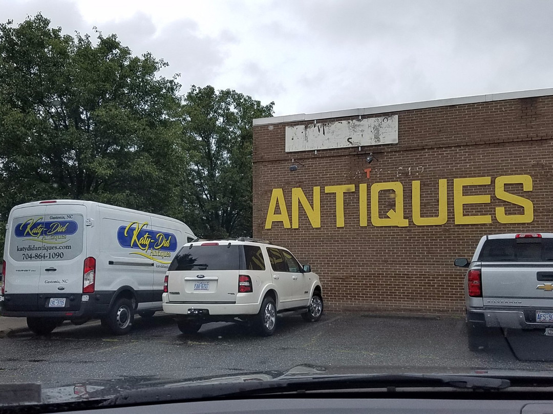 Katy-Did Antiques景点图片