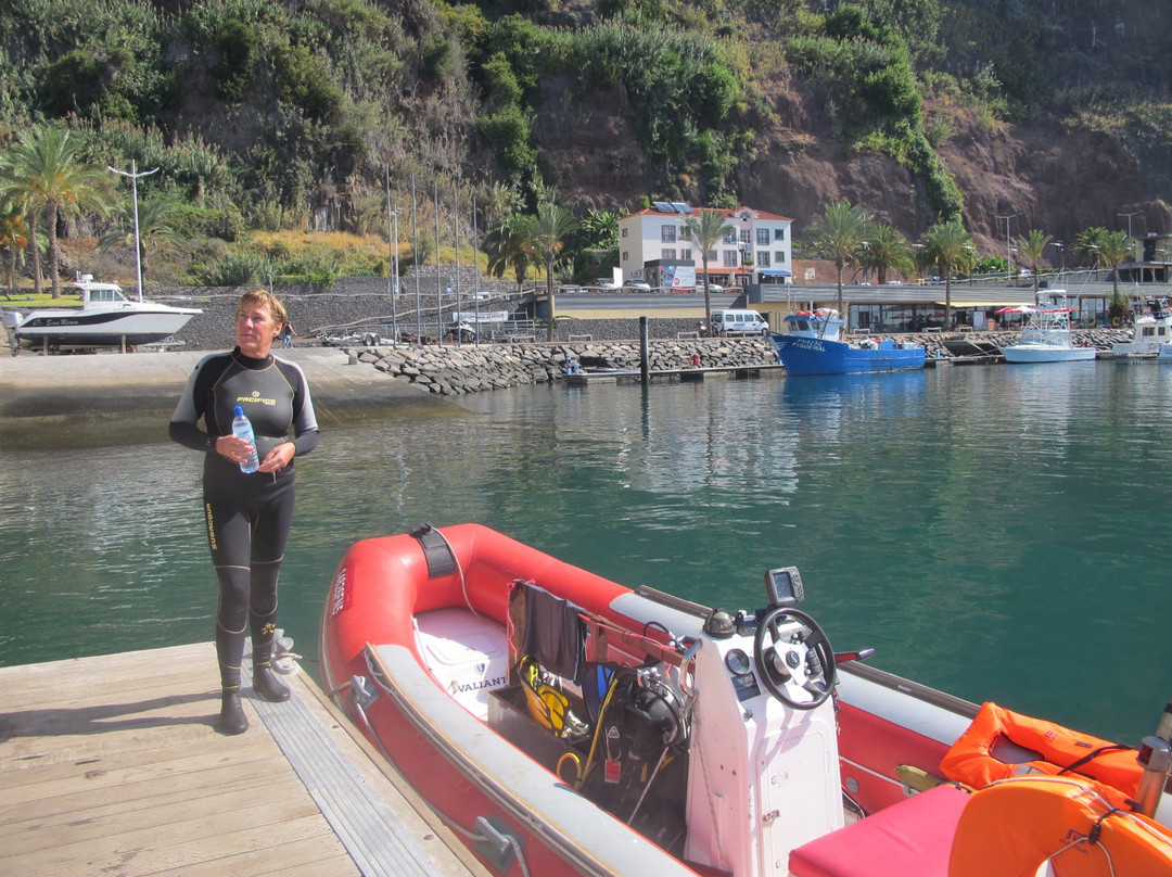 Calheta Diving Center-卡列塔必去景点