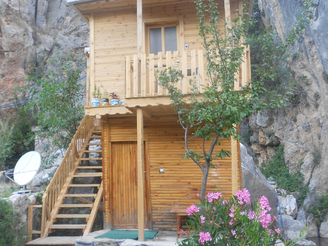 Kapuzbaşı Baştürk Tesisi