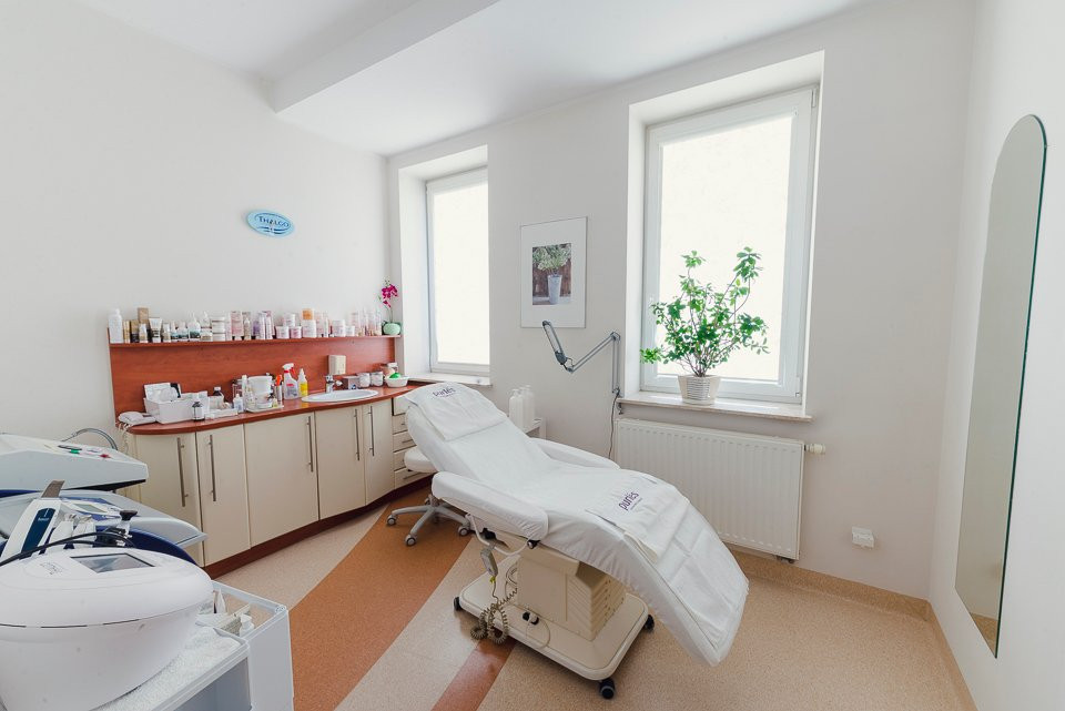 Face to Face - Institute of Cosmetology and Aesthetic Medicine景点图片