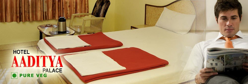 Hotel Aaditya Palace主图