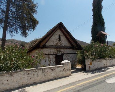 Xenis House