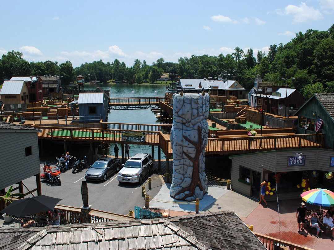 Harbortown Mini Golf景点图片