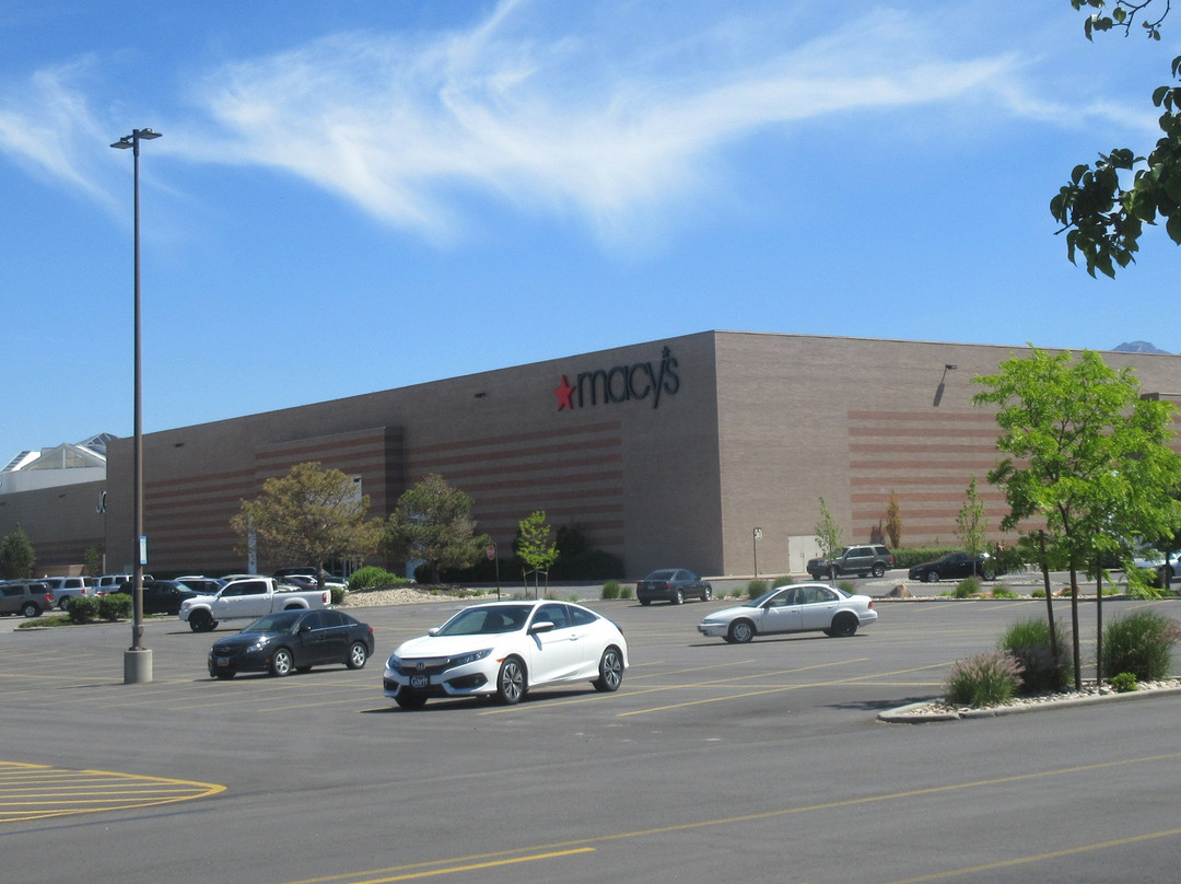 The Shops at South Town-桑迪必去景点