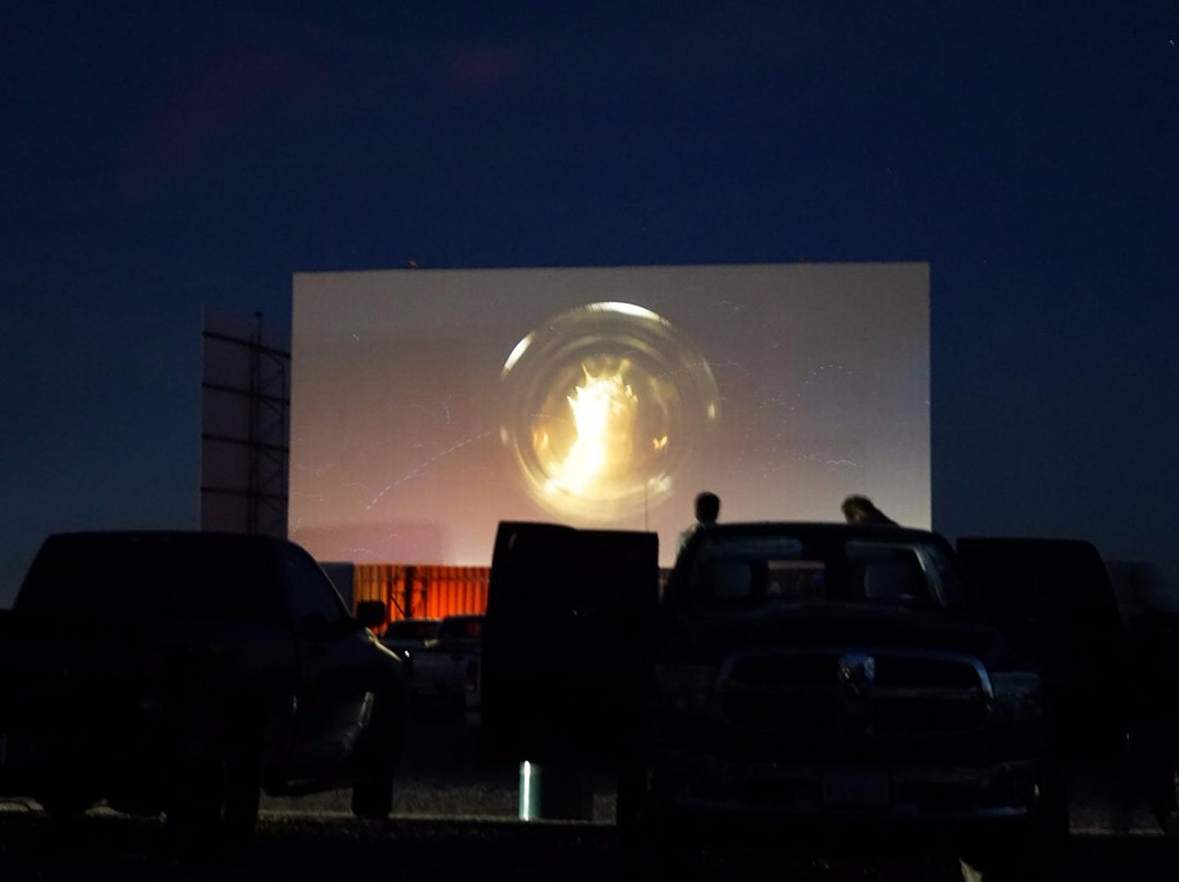 Stars and Stripes Drive In Theatre-新布朗费尔斯必去景点