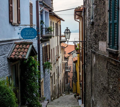 Rezzonico旅游攻略图片