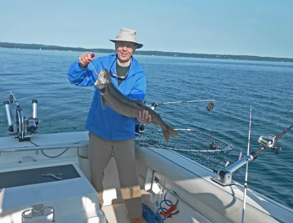 Reel Fun Fishing Charters-特拉弗斯城必去景点