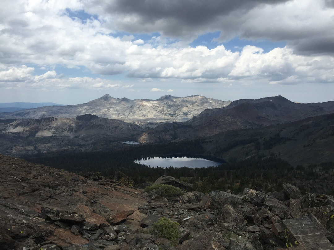 Mt. Tallac Trail-南太浩湖必去景点