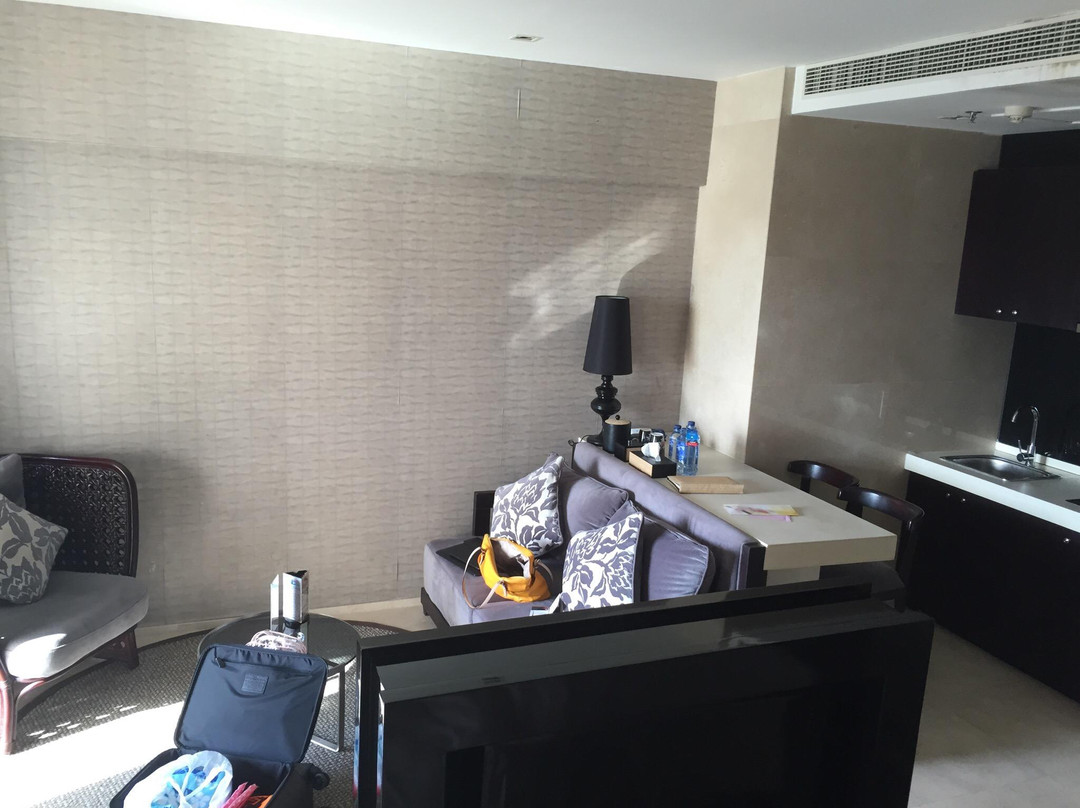 三亚黎客国际酒店主图