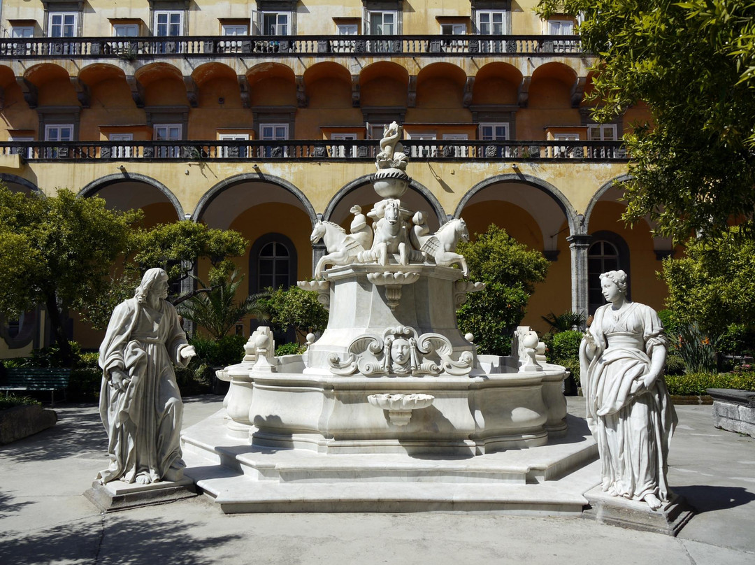 Chiesa e Chiostro di San Gregorio Armeno-那不勒斯必去景点