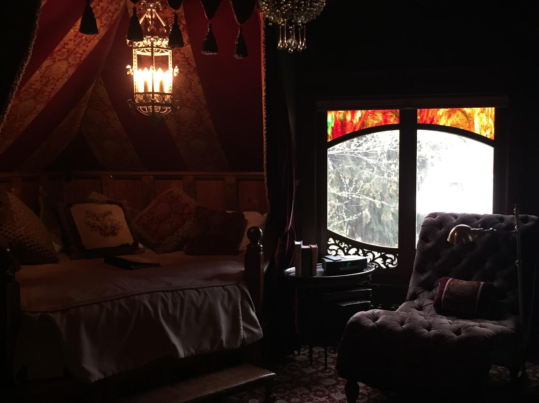 Rivertown Inn