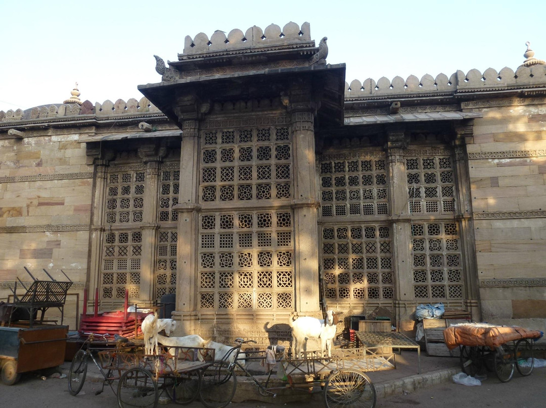 Ahmad Shah's Tomb景点图片