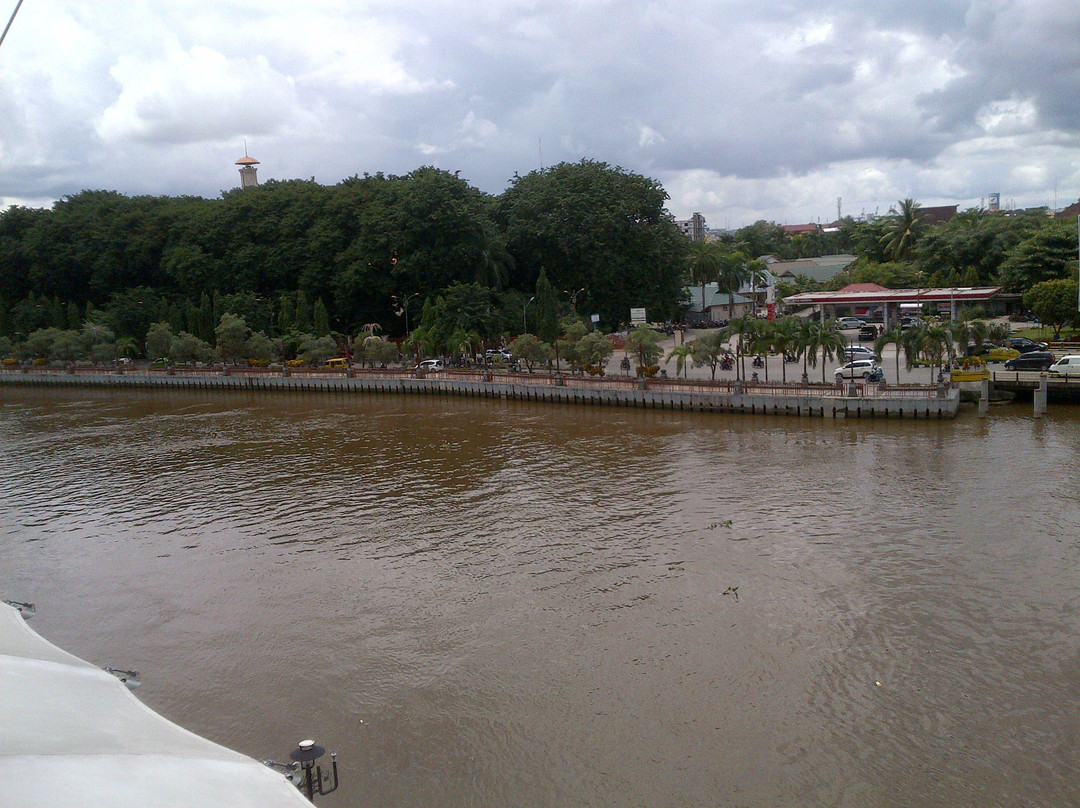 Siring Watch Towers Martapura River景点图片
