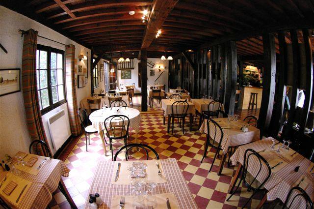 Logis Hôtel Linça-官方