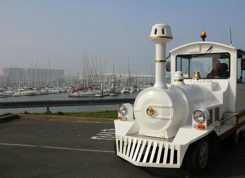 Train Touristique de Cherbourg-瑟堡-奥克特维尔必去景点