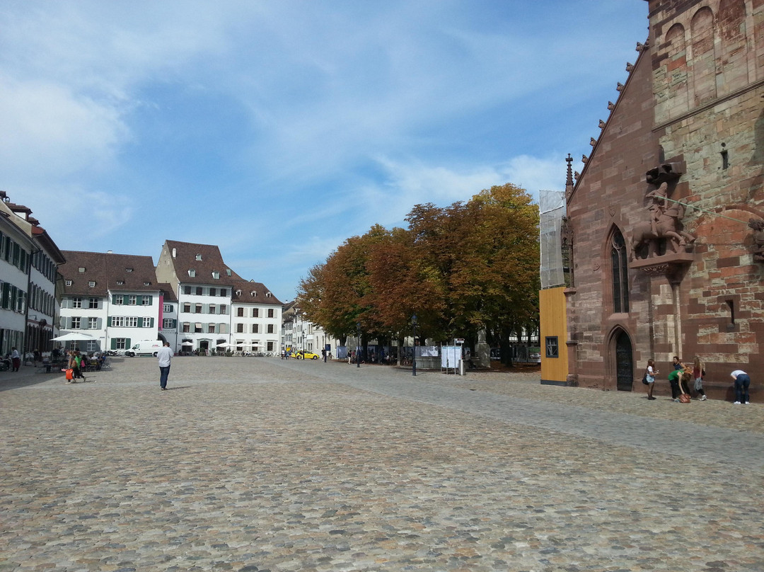 Müensterplatz-巴塞尔必去景点