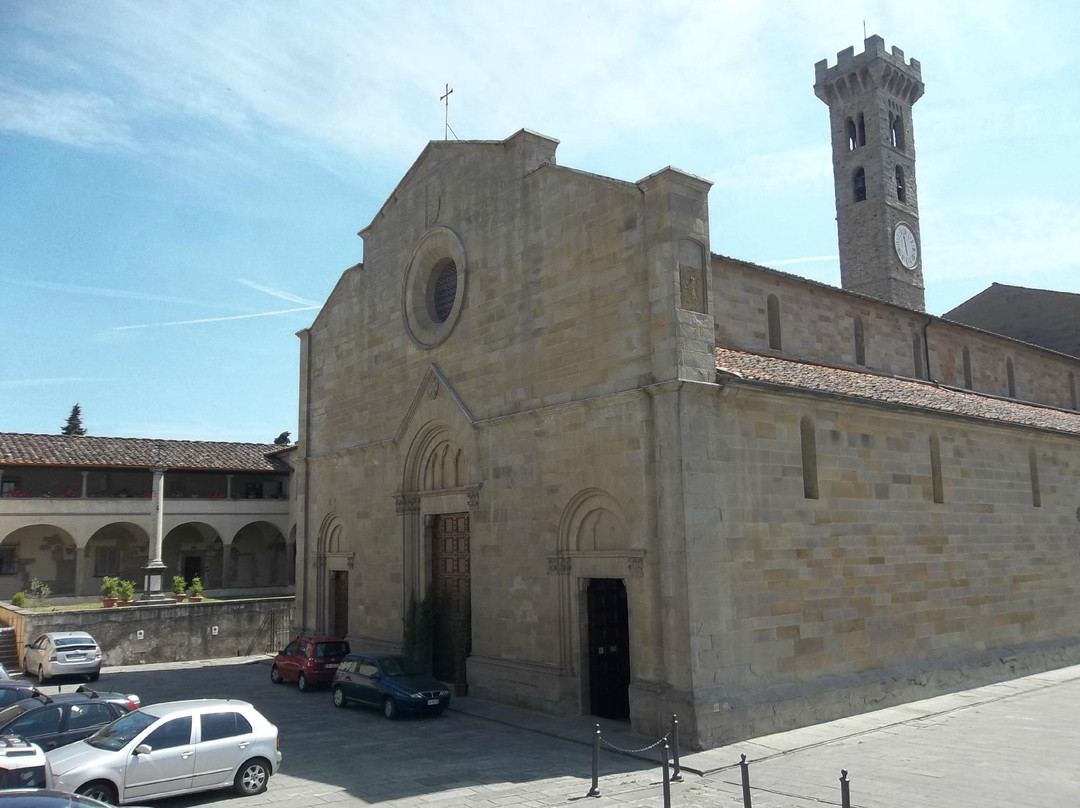 Cathedral San Romolo-菲耶索莱必去景点